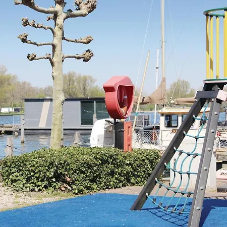 船上ホテル Meerparel - Havenlodge De Dam Uitgeest